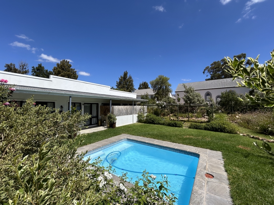 4 Bedroom Property for Sale in Mcgregor Western Cape